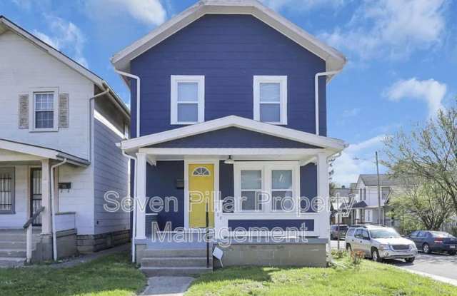 522 Ryan Ave Gallery 3