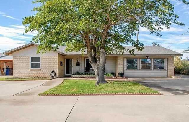 9940 Lockerbie Avenue photos photos