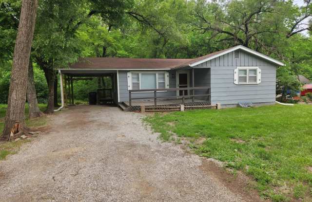 Nice, big, and updated 2BR rancher with full basement, parking off street and carport! - 1701 Southeast Washington Street, Topeka, KS 66607