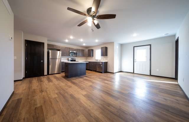 568 4th Cir. Dr. SE Gallery 3