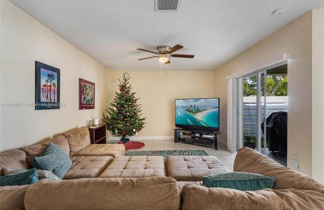 14502 SW 142nd Court Cir S - 14502 Southwest 142nd Court Circle, Country Walk, FL 33186