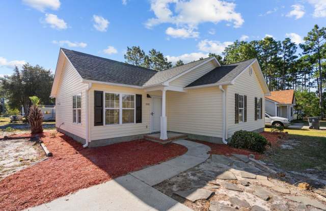 Fully Renovated 3 Bedroom in Southport! photos photos