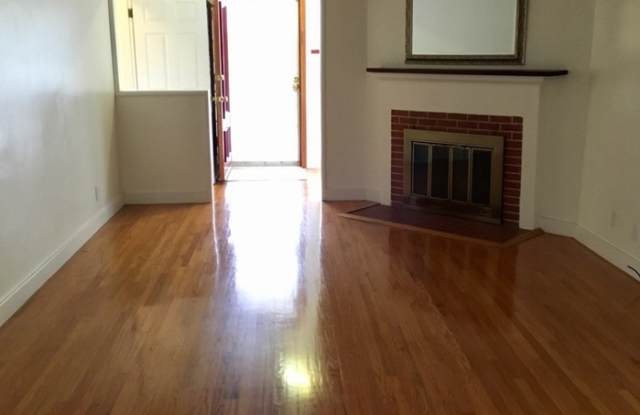 16822 Glenburn Avenue Gallery 2