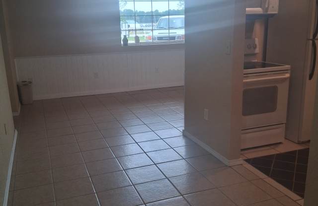 65400 E 250 Rd. Apt. A photos photos