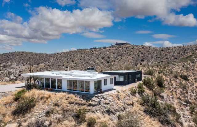 57710 Piute Trail Gallery 1