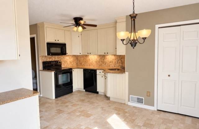 40 Heritage Ln Gallery 4