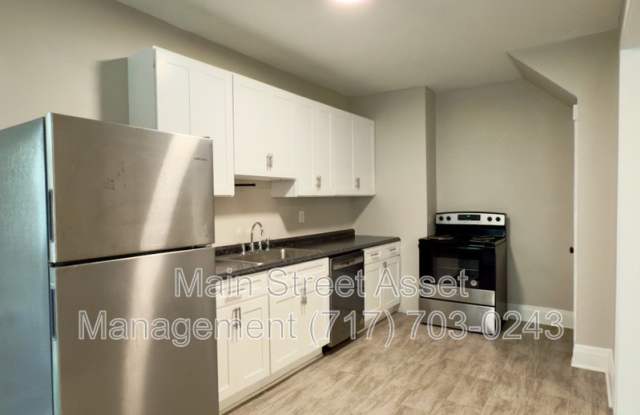 122 Houston Ave - 122 Houston Avenue, Penbrook, PA 17103