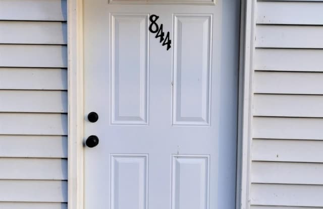 844 Burden Lake Road Gallery 1