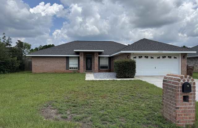 10033 Parker Lake Circle - 10033 Parker Lake Circle, Navarre, FL 32566