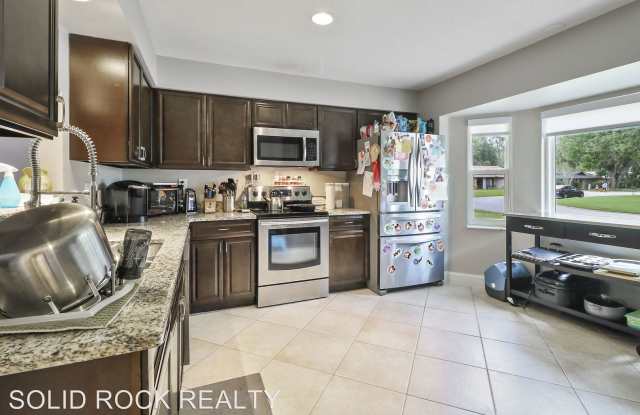 222 W COTTESMORE CIR Gallery 3