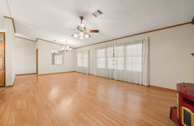 4103 Tolar Highway Gallery 2