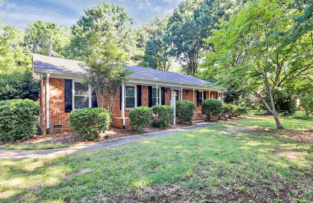 Beautiful Private Three Bedroom Home in South Charlotte!! photos photos