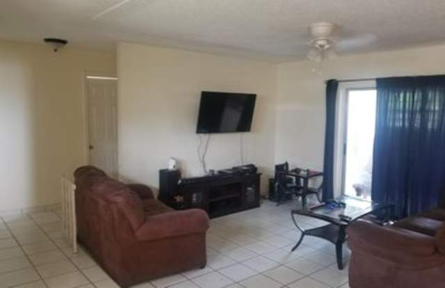 148 N Robbins Dr Gallery 2