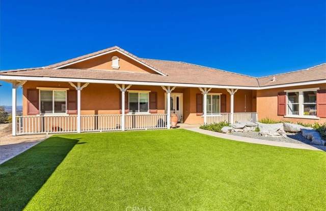 39110 Loren photos photos