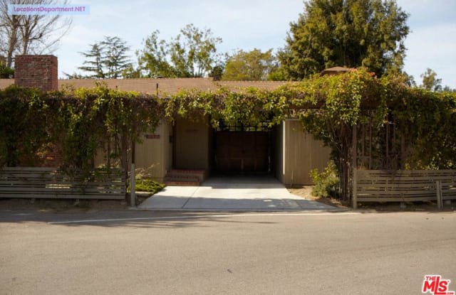 2299 BEVERWIL Drive - 2299 Beverwil Drive, Los Angeles, CA 90034