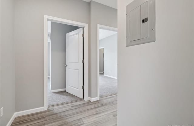 10 Steele Boulevard photos photos