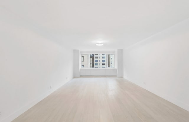 928 Park Ave Gallery 2