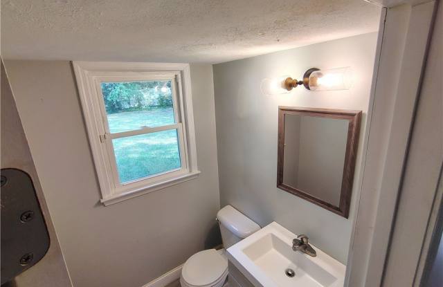 515 Farmview Drive Gallery 4
