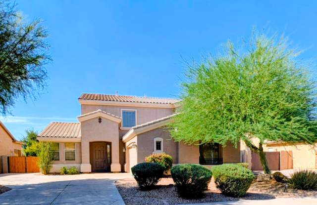 Absolutely Beautiful and spacious home. Availability now! photos photos