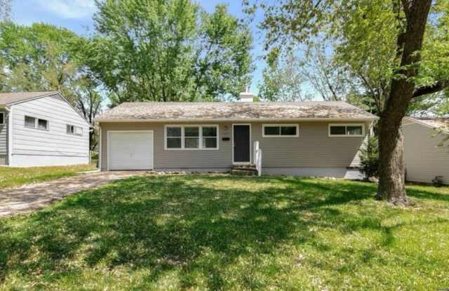 Coming Soon! Charming 3-Bedroom Home with Modern Updates  Natural Light! $1275.00!! photos photos