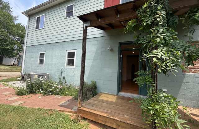 1500 Meridian Street - Modern Industrial Retreat in the Heart of Charlottesville! photos photos 1500 Meridian Street - Modern Industrial Retreat in the Heart of Charlottesville! photos photos