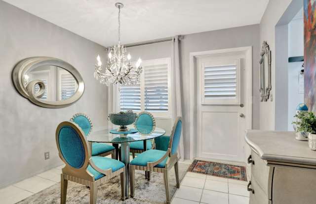 2131 NE 42nd Court Gallery 2