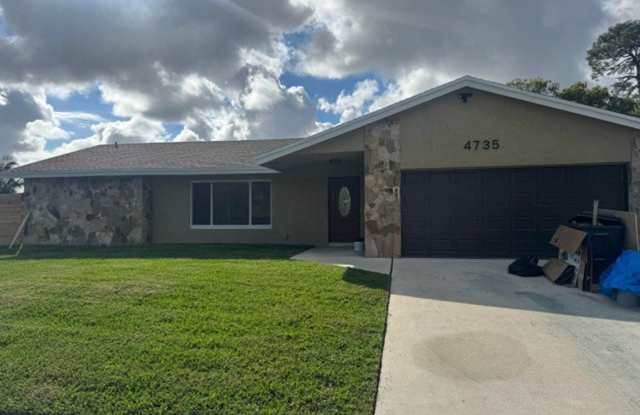 4735 Blue Pine Circle, Lake Worth, FL 33463 Gallery 3