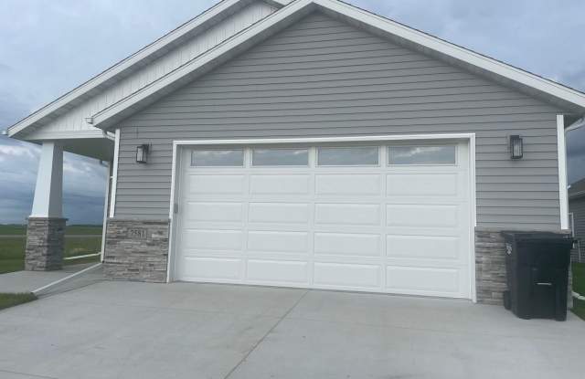 3-bedroom, 3-bathroom South Fargo Family Home w/ 2 Stall Garage photos photos