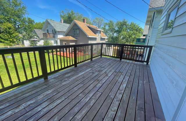Three Bedroom East Hillside Home - Free October Rent!! Gallery 3