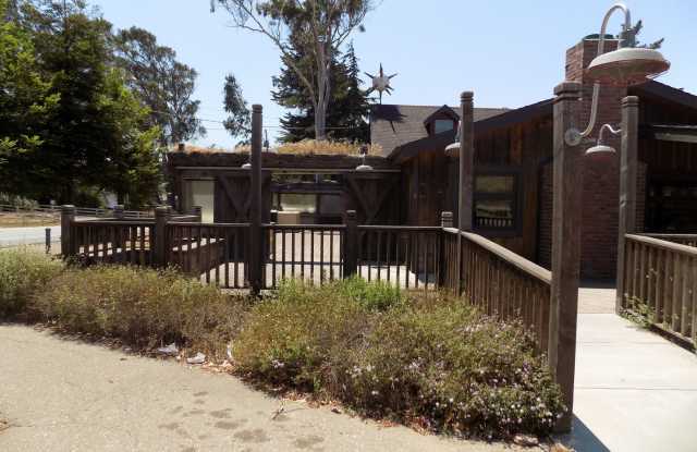 0312 740 W. Foothill photos photos