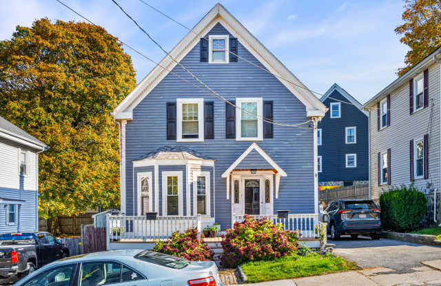 6 Rowell Avenue - 6 Rowell Avenue, Beverly, MA 01915