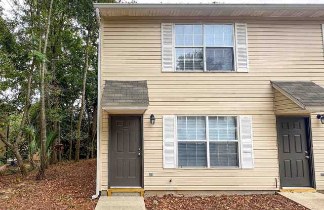 1921 Larette Drive photos photos