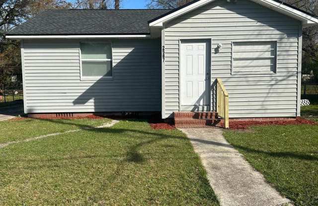 Newly spacious renovated Home for Rent - 2587 Orchard Street, Jacksonville, FL 32254