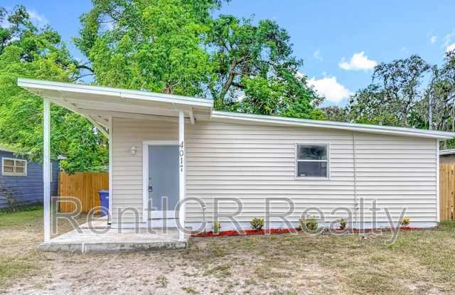 4017 East Grove Street photos photos