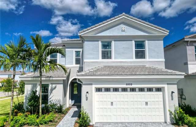 5502 Empire Dr Gallery 2