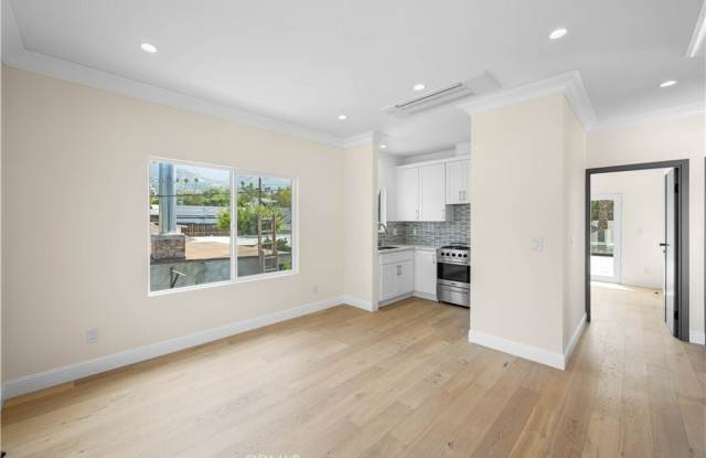 828 E Olive Avenue photos photos