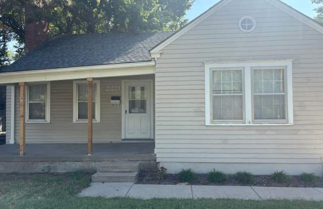 Beautiful 3 bedroom single family home - 220 South Oliver Avenue, Wichita, KS 67218