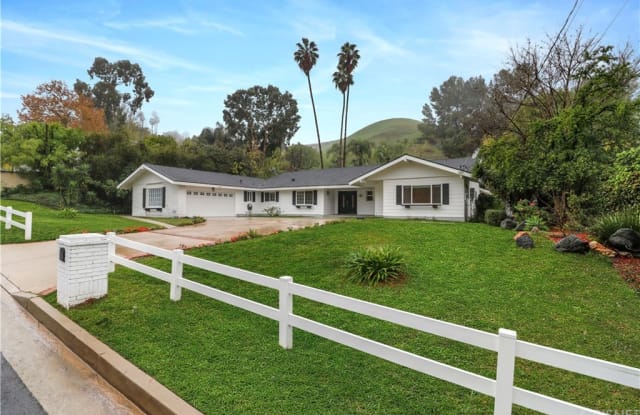 5215 Del Moreno Drive - 5215 Del Moreno Drive, Los Angeles, CA 91364
