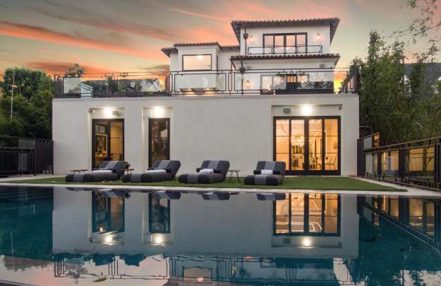 12325 24TH HELENA Drive - 12325 24th Helena Drive, Los Angeles, CA 90049