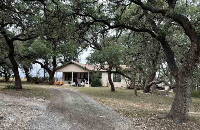 40740 Ih 10 West - 40740 Interstate 10, Kendall County, TX 78006