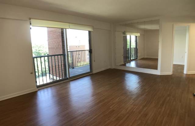 1300 Army Navy Drive photos photos
