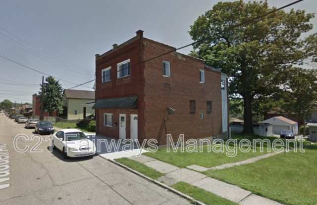 738 Waddell B - 738 Waddell Avenue, Clairton, PA 15025