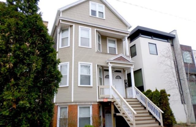 3242 N Hoyne Ave - 3242 North Hoyne Avenue, Chicago, IL 60618