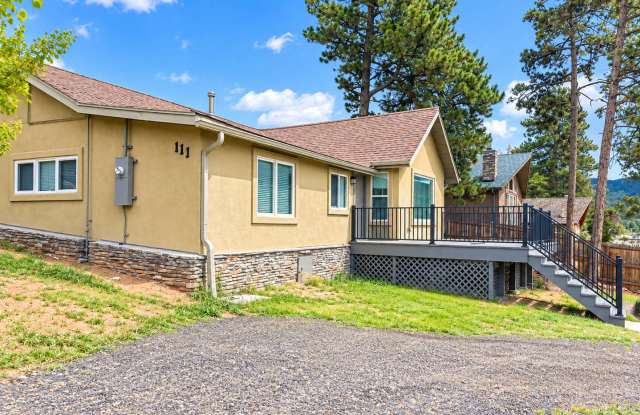 Fully Updated 2 Bed 1 Bath in Woodland Park! Gallery 3