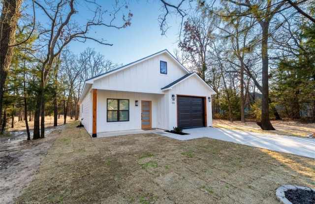 921 Hillburn Drive photos photos