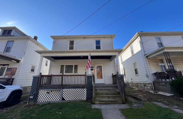 3 bed 1.5 bath - Located in the heart of Monessen photos photos
