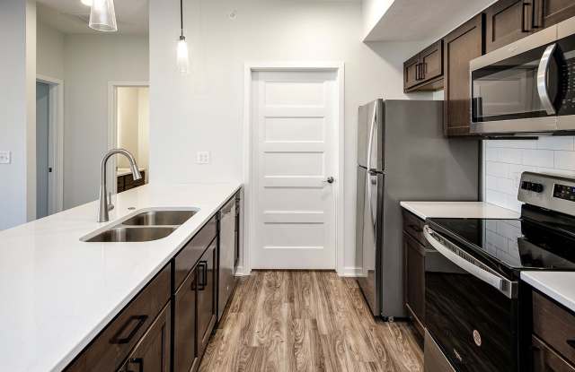 148th Place Apartments Gallery 3