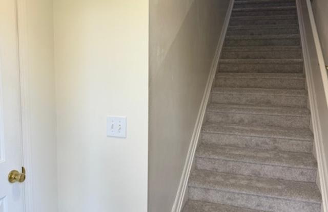 14829 Lenox Drive - 14829 Lenox Drive, Strongsville, OH 44136