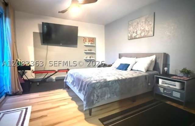 22184 Boca Rancho Dr Gallery 2