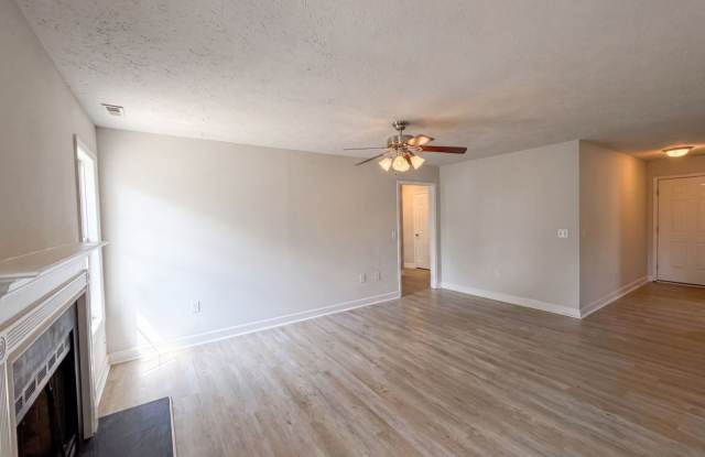 444 Northwoods Dr Gallery 3